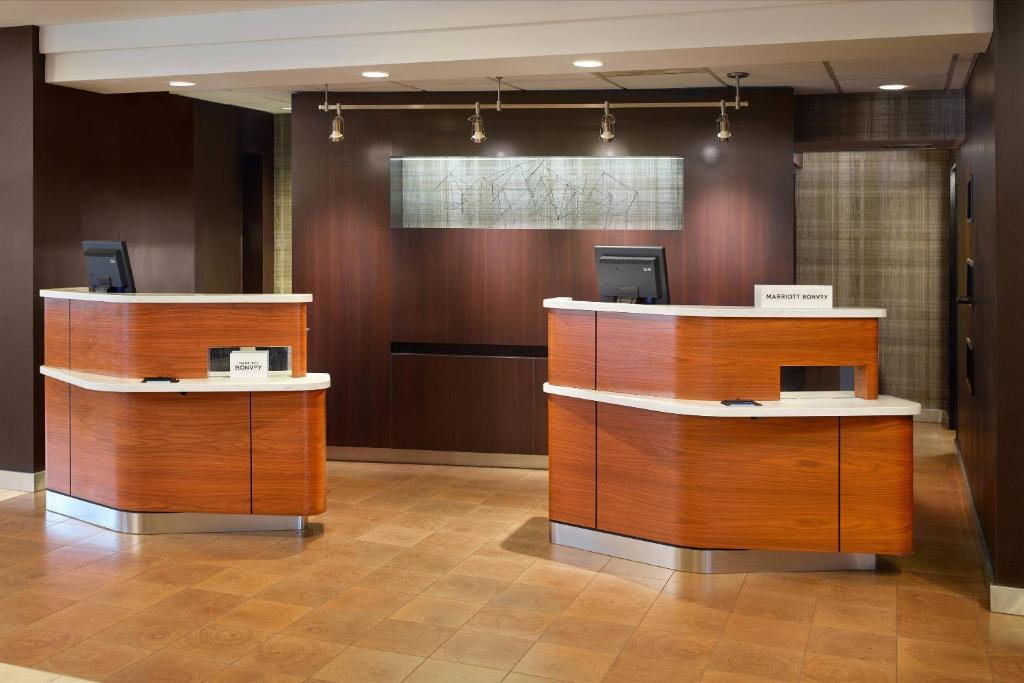 Courtyard by Marriott Raleigh Cary - image 6