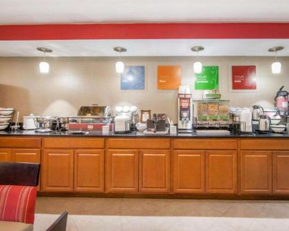 Comfort Inn at Royal Blue - image 6