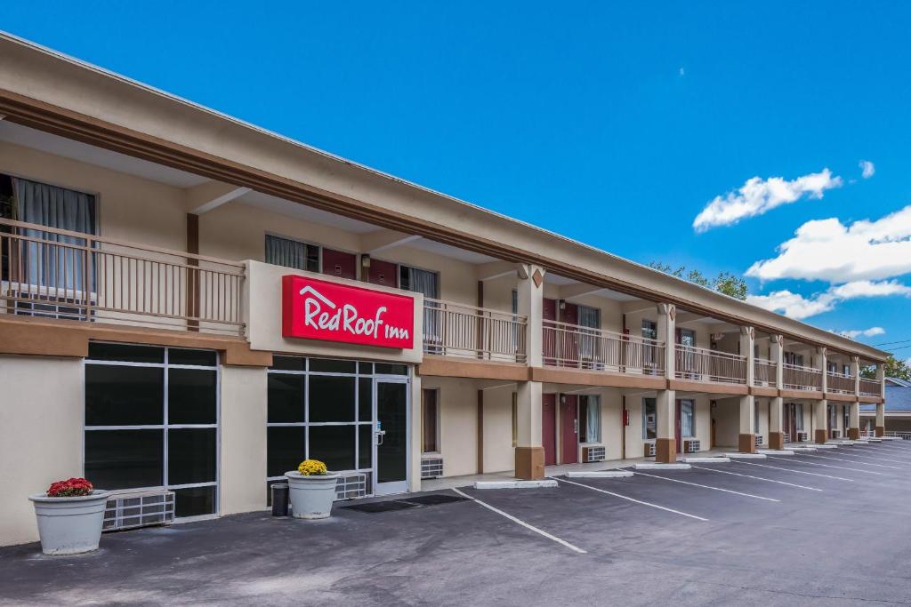 Red Roof Inn Caryville - main image