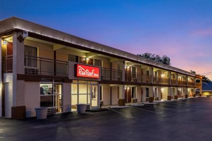 Red Roof Inn Caryville - image 11