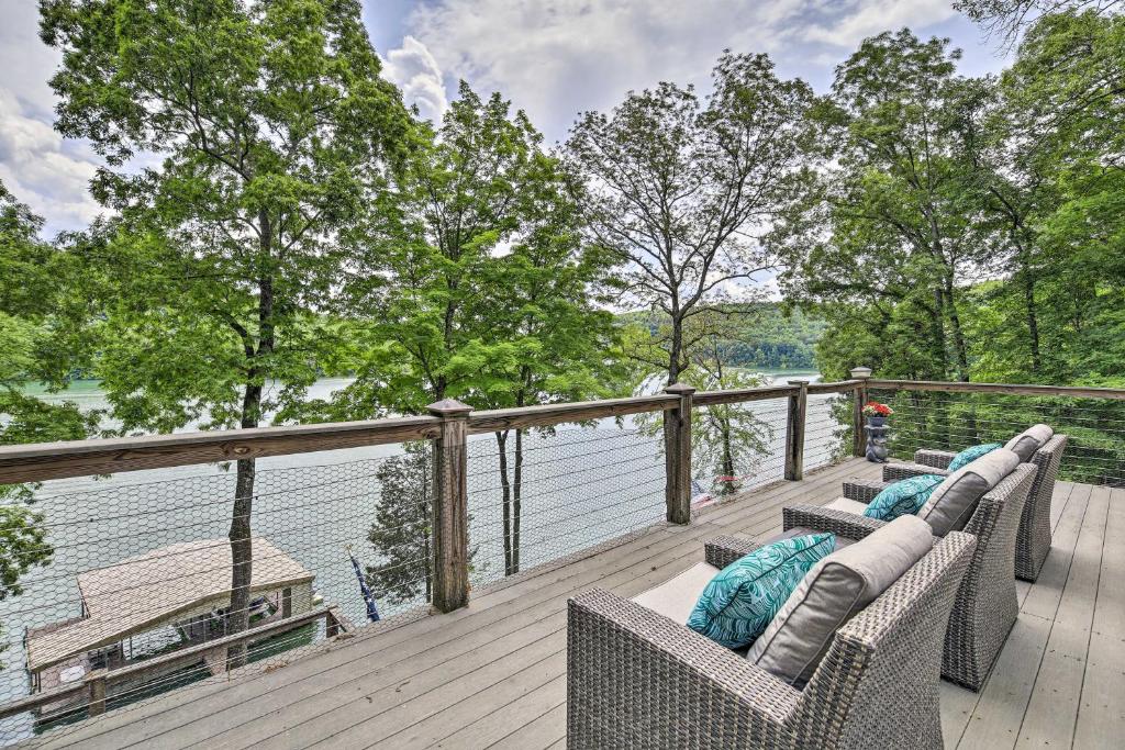 Inviting Family Abode with Dock on Norris Lake! - main image