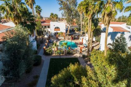 34B- Modern studio condo heated pool and dog park - image 1