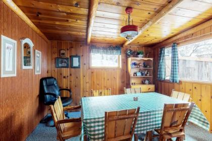 Naughty Pine Cabin - image 2