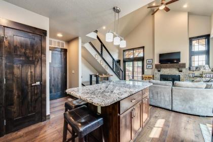 Tamarack Townhouse - image 15