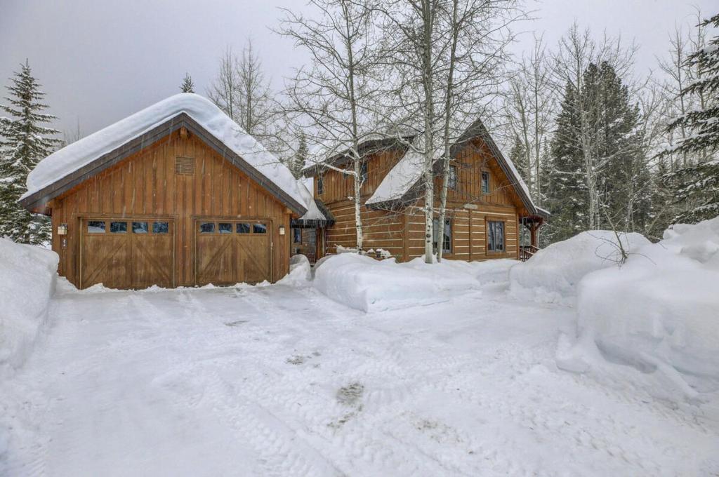 Discovery Chalet 374 at Tamarack Resort by Casago McCall - Donerightmanagement - image 2