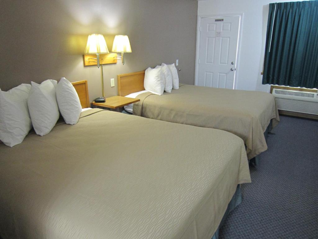 Cassville Budget Inn - image 4