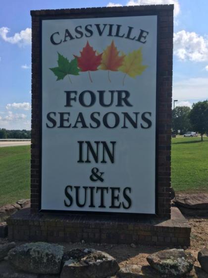 Cassville Four Seasons Inn & Suites - image 5