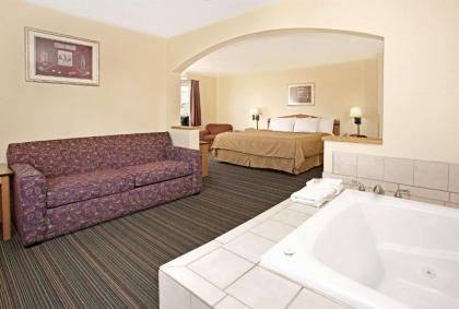 Days Inn & Suites by Wyndham Castle Rock - image 3