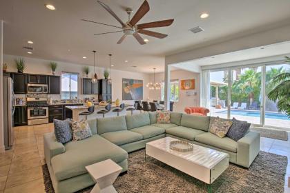 Chic Cathedral City Retreat with Outdoor Oasis! - image 2