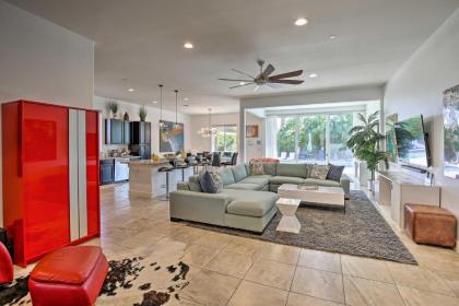 Chic Cathedral City Retreat with Outdoor Oasis! - image 4