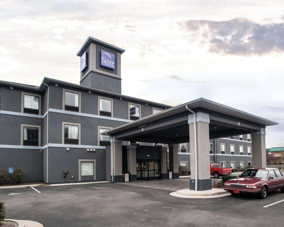 Sleep Inn & Suites Cave City - main image