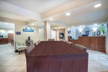 Days Inn by Wyndham Cave City - image 15