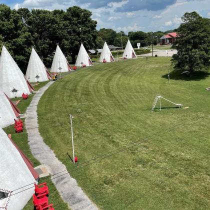 Historic Wigwam Village No 2 Cave City