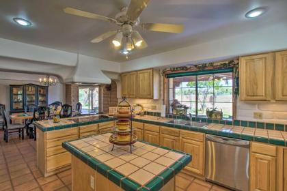 Pet-Friendly Adobe Oasis with Hiking 5 Mi Away! - image 8