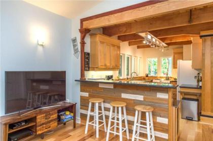 Blue Cherry! Redwoods! BBQ Grill! Fire Table! Ping Pong! Fast WiFi!! Dog Friendly! - image 13