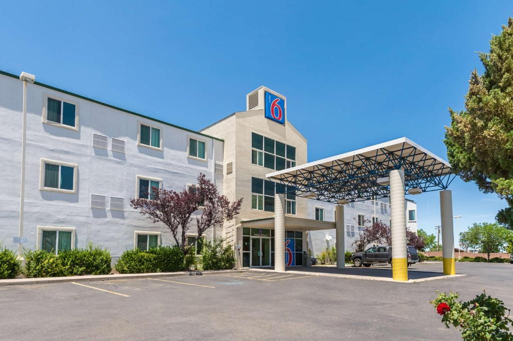 Motel 6-Cedar City UT - main image