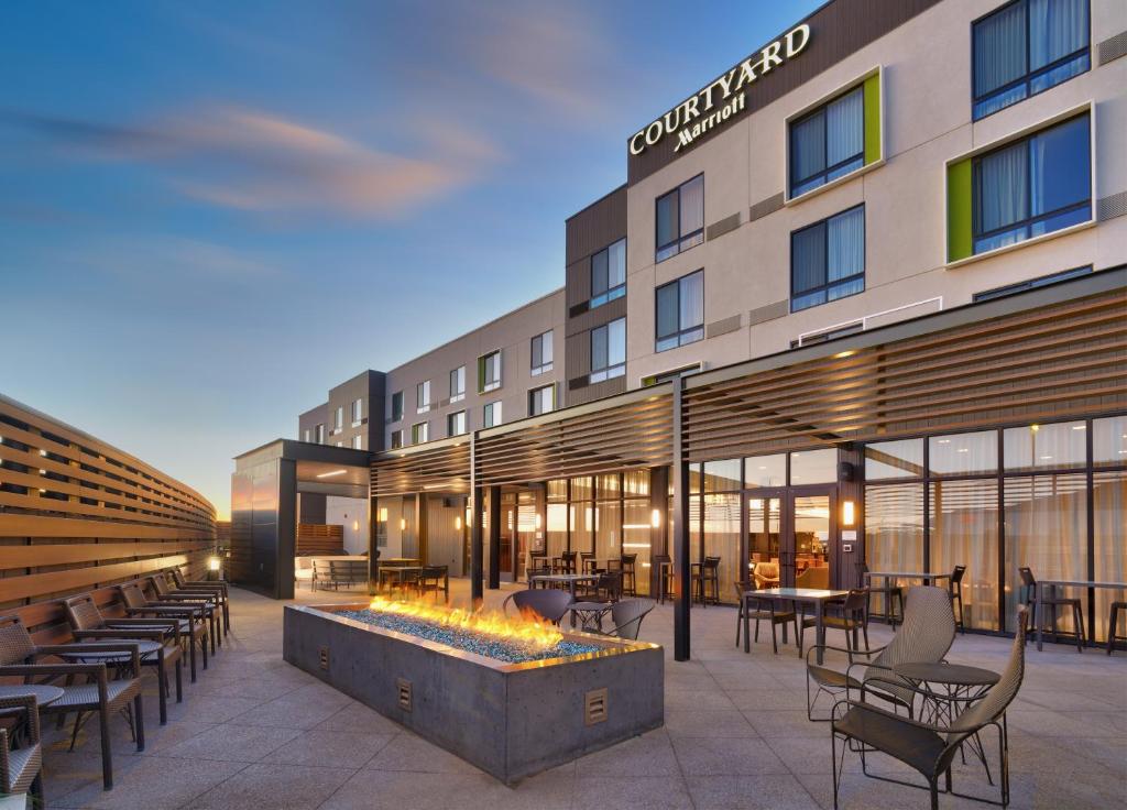 Courtyard by Marriott Cedar City - image 6