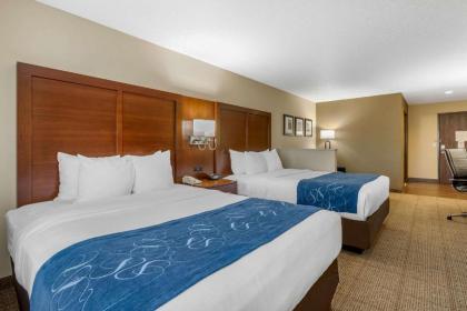 Comfort Suites Cedar Falls - image 13