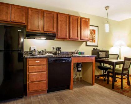 Suburban Extended Stay Hotel Cedar Falls - image 2