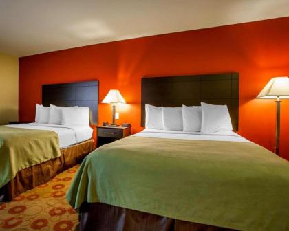 Suburban Extended Stay Hotel Cedar Falls - image 9