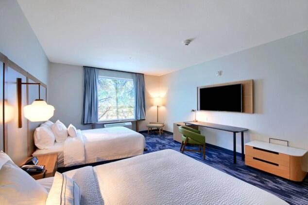 Fairfield Inn & Suites by Marriott Dallas Cedar Hill - image 3