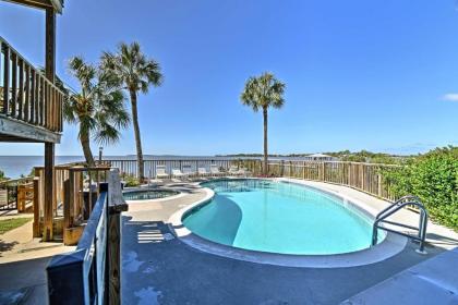 Beachfront Cedar Key Condo with Pool Spa and Views!