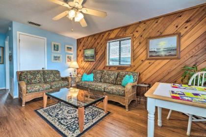 Dog-Friendly Waterfront Duplex with Dock Near Town! - image 14