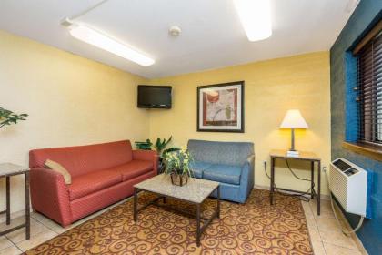 Motel 6-Cedar Rapids IA - Airport - image 11