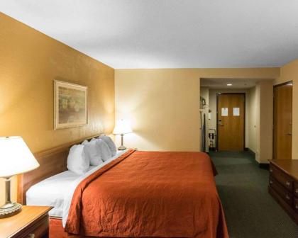 Quality Inn North - image 15