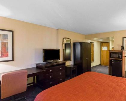 Quality Inn North - image 4