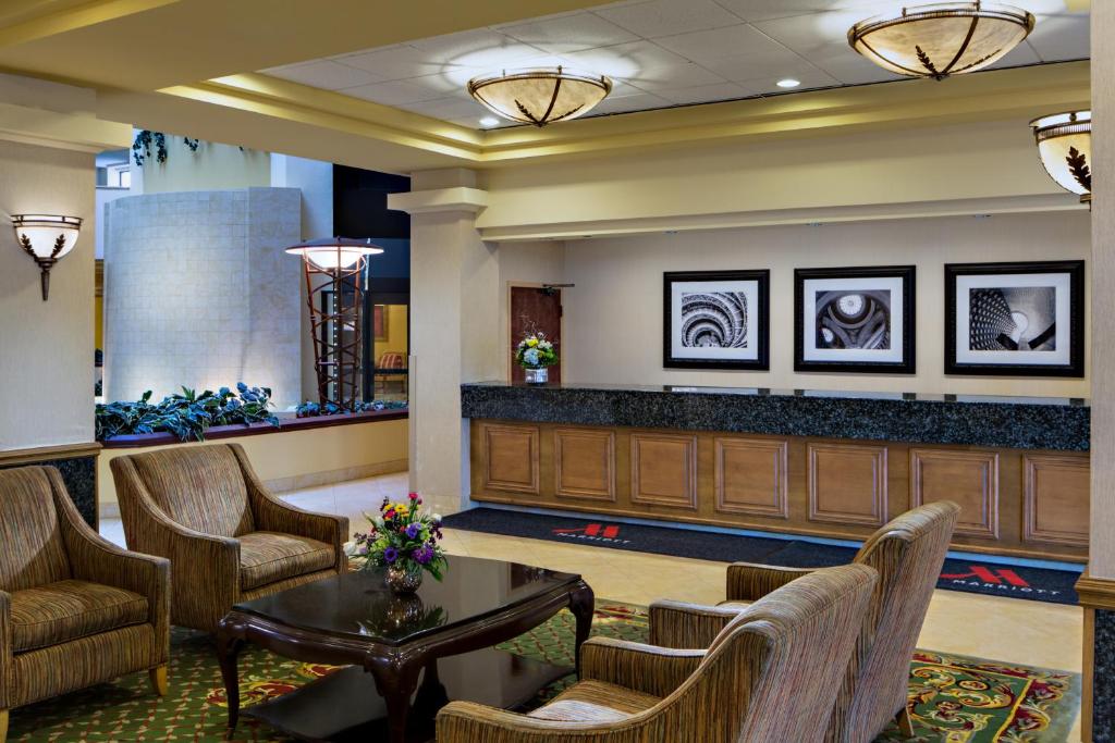 Cedar Rapids Marriott - image 4