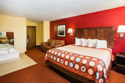 Baymont by Wyndham Cedar Rapids - image 13