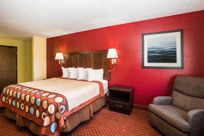 Baymont by Wyndham Cedar Rapids - image 15