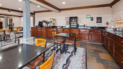 SureStay Hotel by Best Western Cedar Rapids - image 14