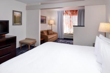 Fairfield Inn & Suites by Marriott Cedar Rapids - image 2