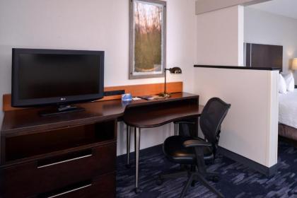 Fairfield Inn & Suites by Marriott Cedar Rapids - image 6