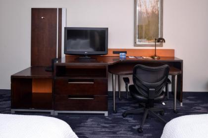 Fairfield Inn & Suites by Marriott Cedar Rapids - image 8