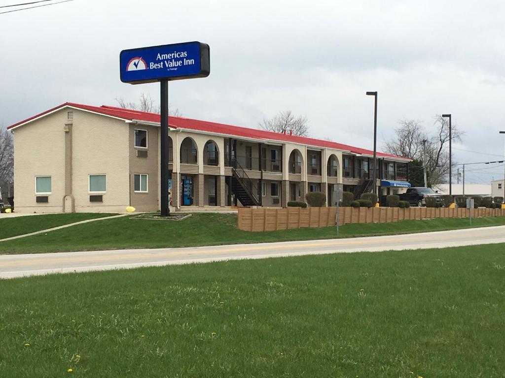 Americas Best Value Inn-Celina - main image