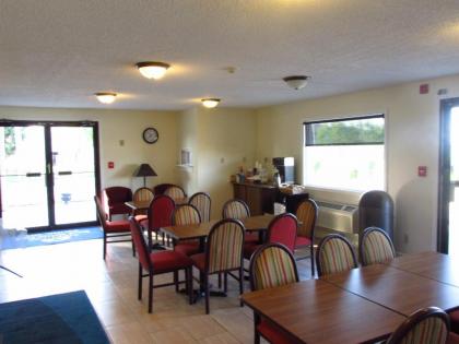 Americas Best Value Inn-Celina - image 12