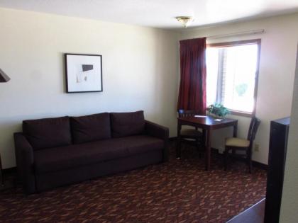 Americas Best Value Inn-Celina - image 2