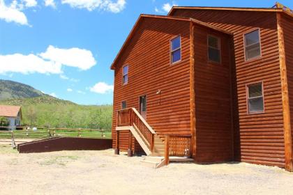 Old Corral Hotel - image 12