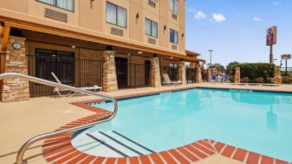 Best Western Plus Classic Inn And Suites - image 13