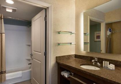 Residence Inn by Marriott Long Island Islip/Courthouse Complex - image 3