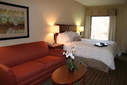 Hampton Inn Harriman Woodbury - image 10