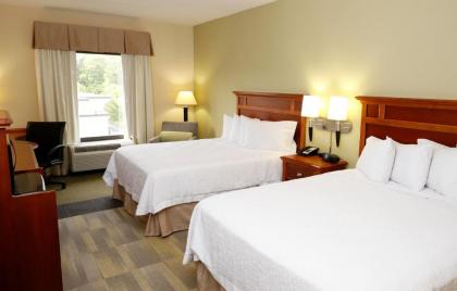 Hampton Inn Harriman Woodbury - image 9