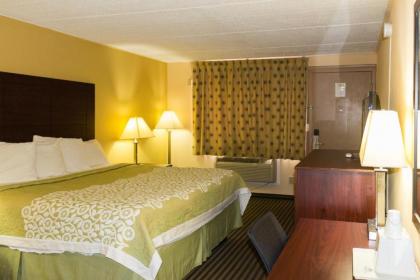 Americas Best Value Inn at Central Valley - image 5