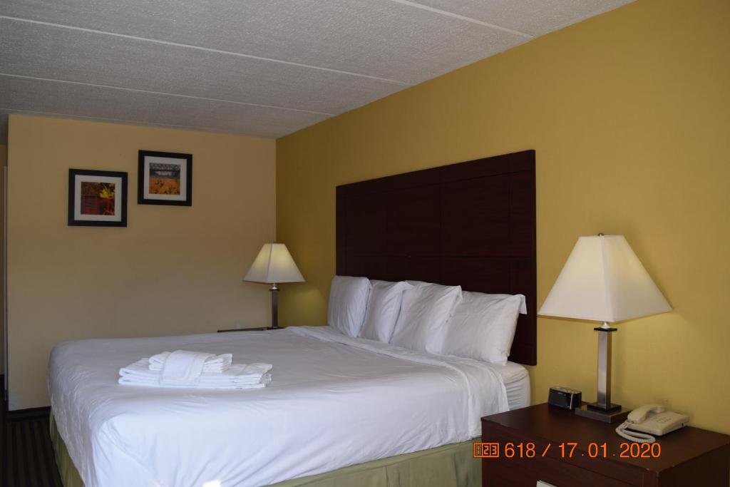 Americas Best Value Inn at Central Valley - image 7