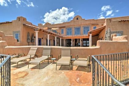 Luxury Los Cerrillos Hillside Villa on 65 Acres!