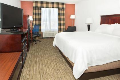 Holiday Inn Express & Suites by IHG Chambersburg an IHG Hotel - image 17