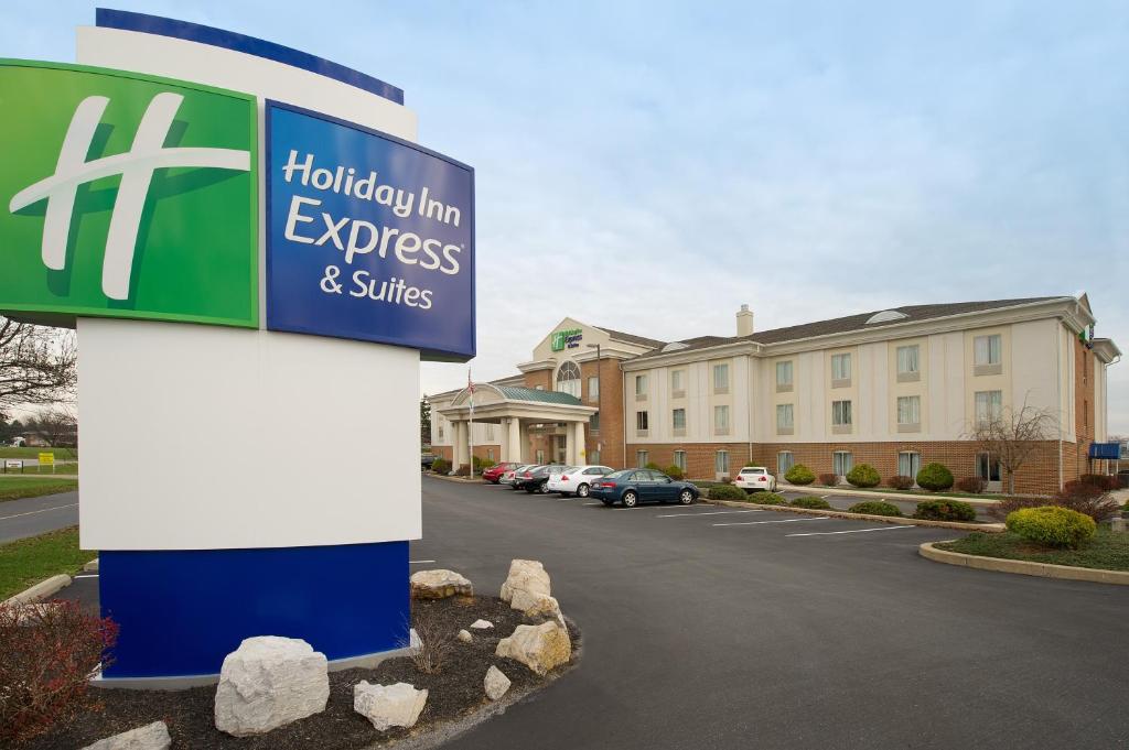 Holiday Inn Express & Suites by IHG Chambersburg an IHG Hotel - image 7